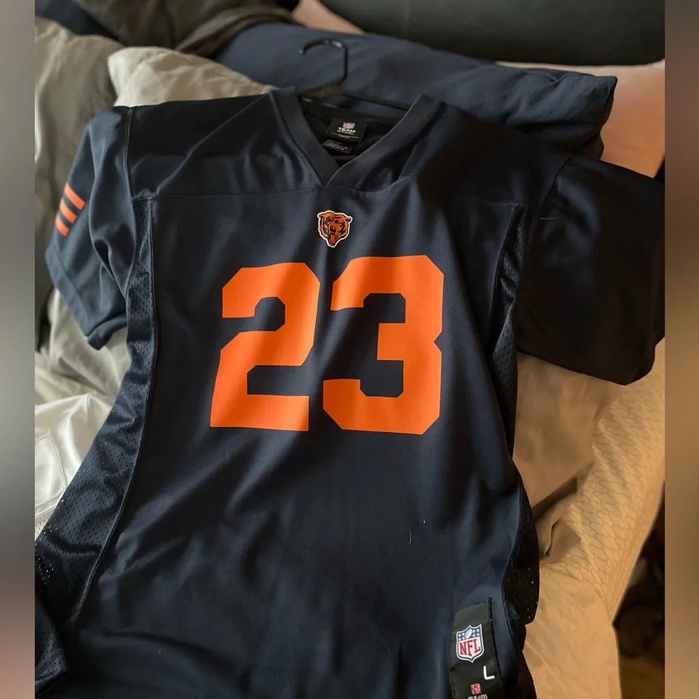 1 jacket 2 jersey’s - Picture 9 of 14